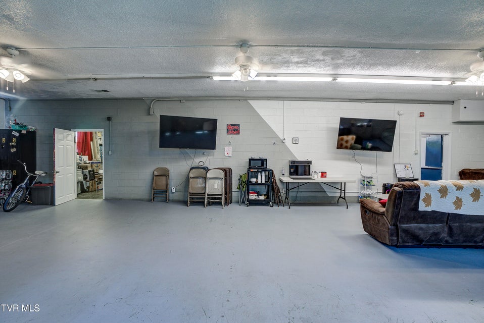 Photo #18: 300 Chilhowie Avenue