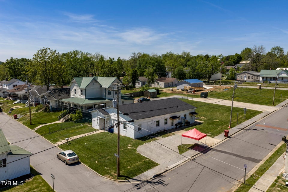 Photo #28: 300 Chilhowie Avenue