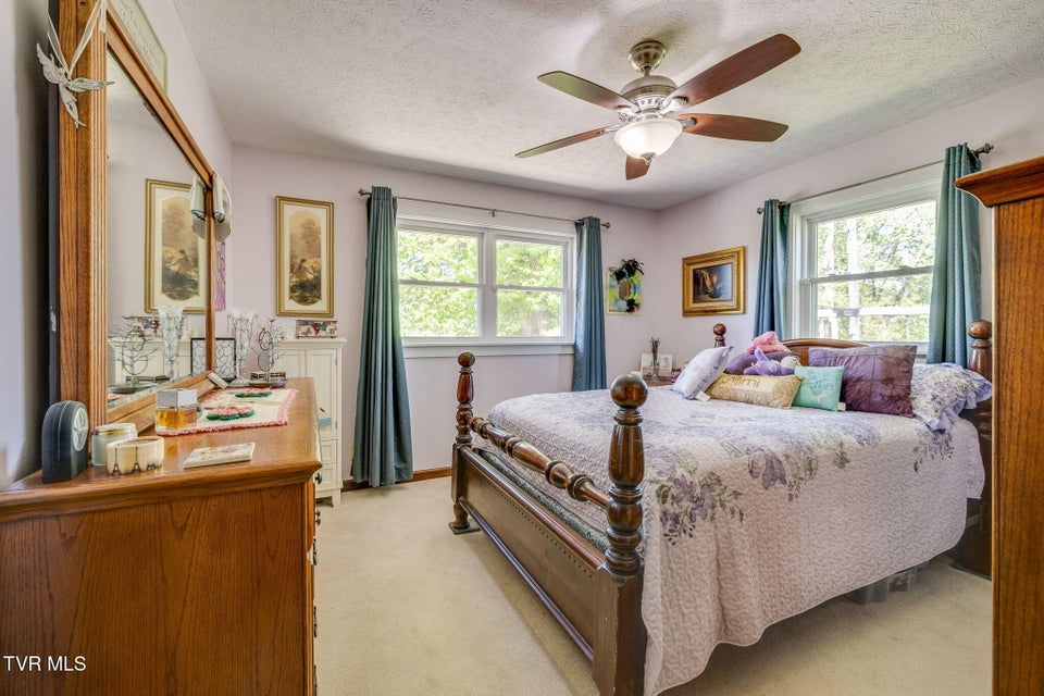 Photo #24: 373 Old Butler Road