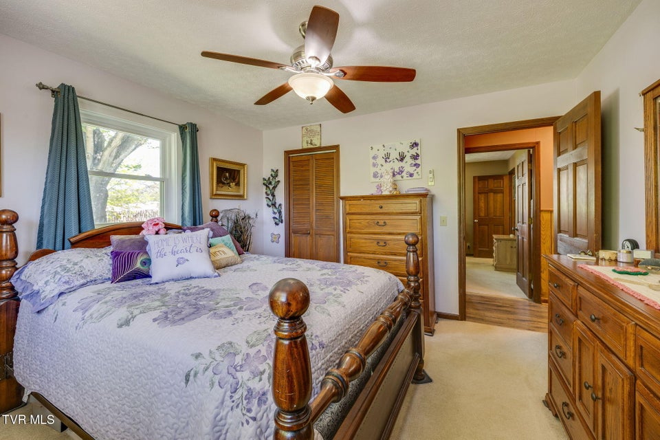 Photo #25: 373 Old Butler Road