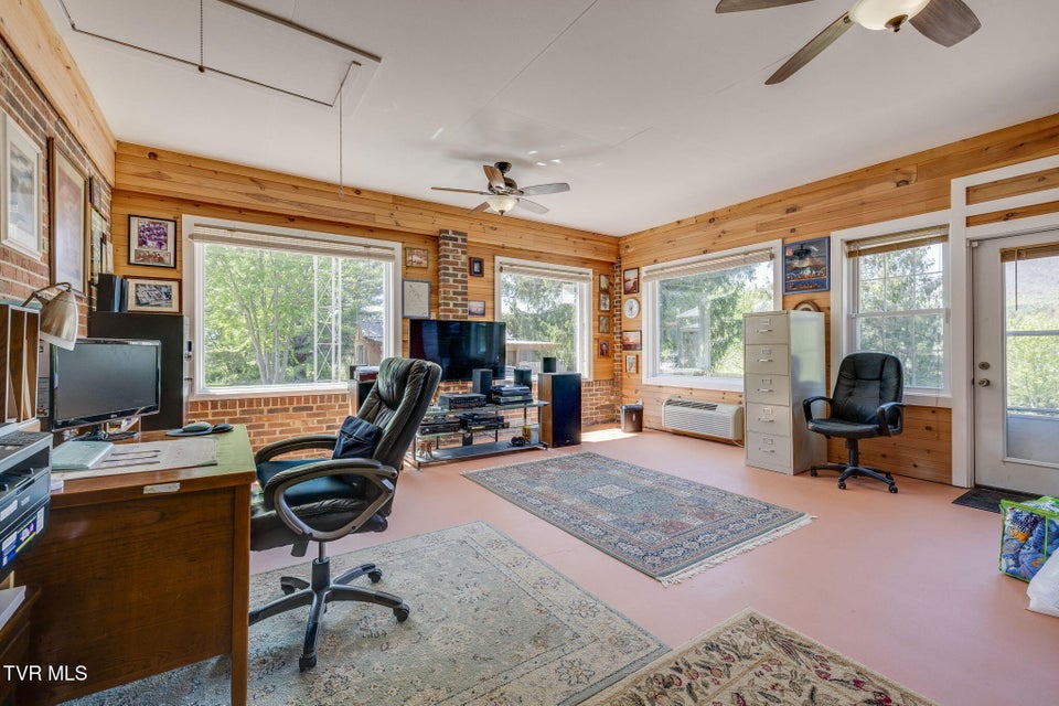 Photo #29: 373 Old Butler Road