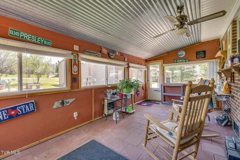 Photo #33: 373 Old Butler Road