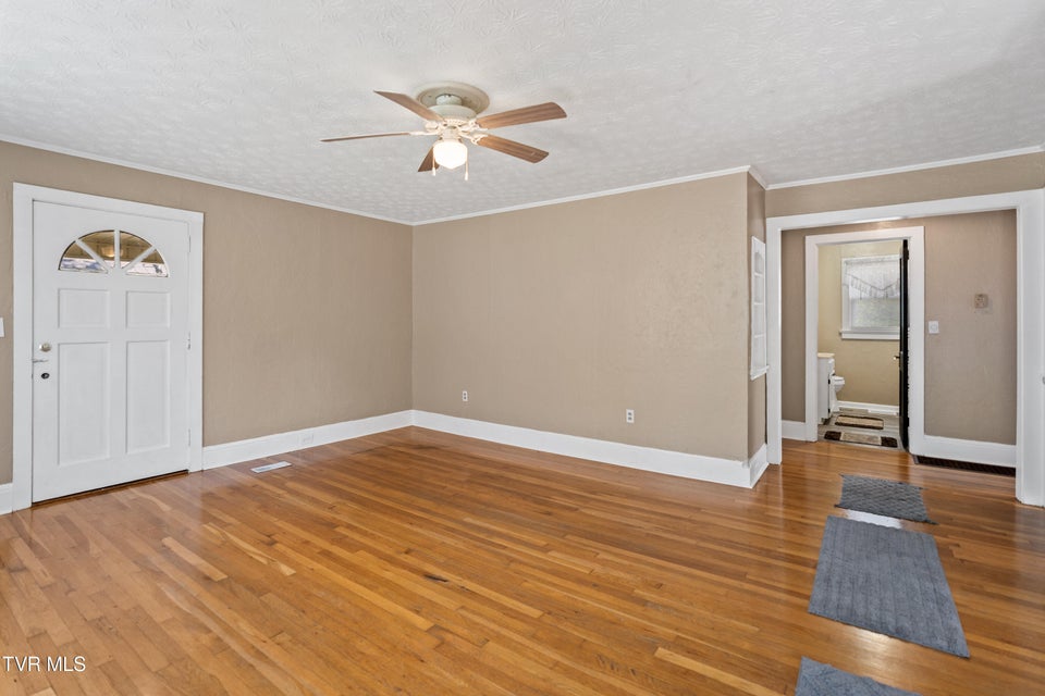 Photo #13: 617 Carson Street