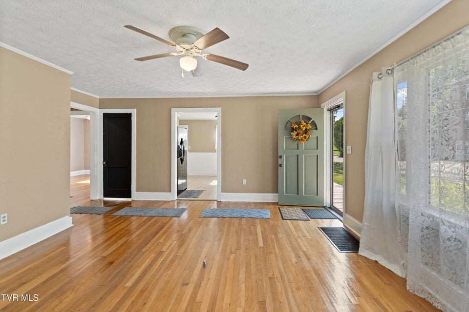 Photo #14: 617 Carson Street