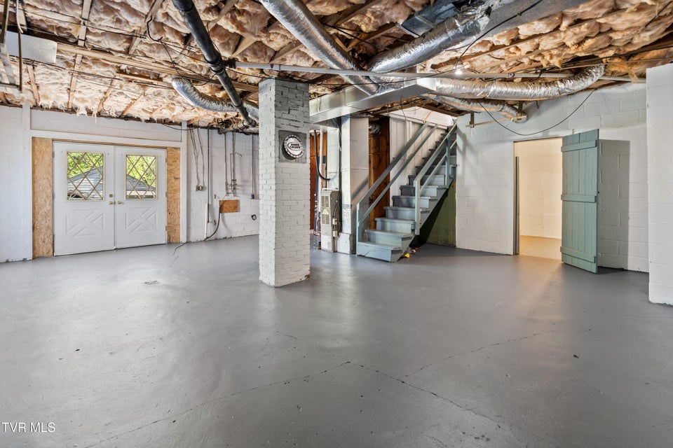 Photo #28: 617 Carson Street