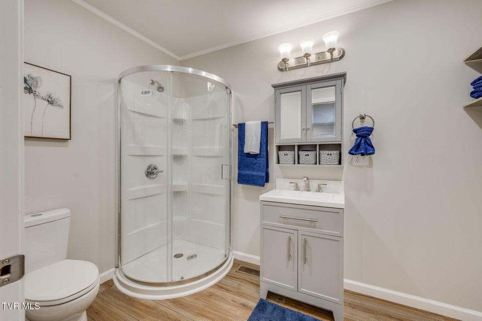 Photo #19: 112 Melrose Street