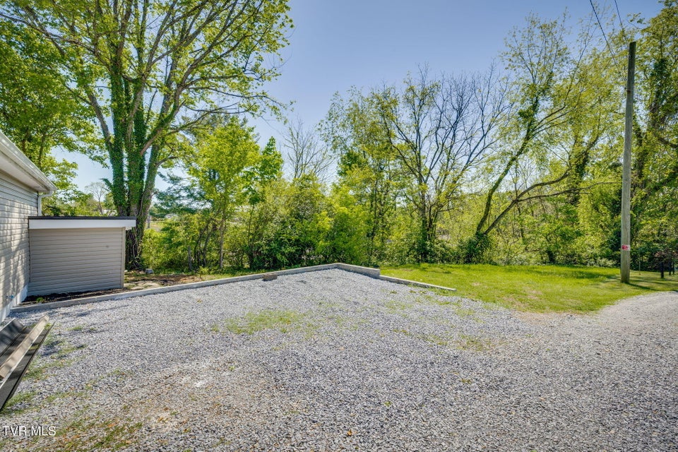 Photo #24: 112 Melrose Street