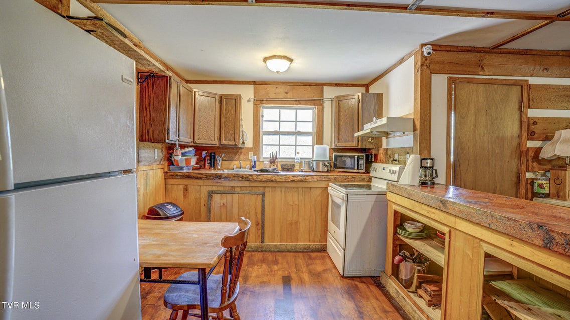 Photo #13: 513 Tinker Cemetery Road