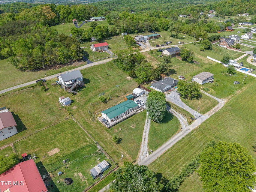 Photo #8: 31 Dearstone Drive