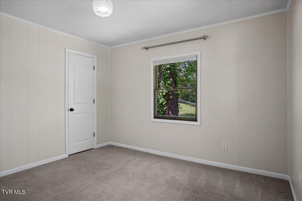 Photo #11: 470 Shady View Road