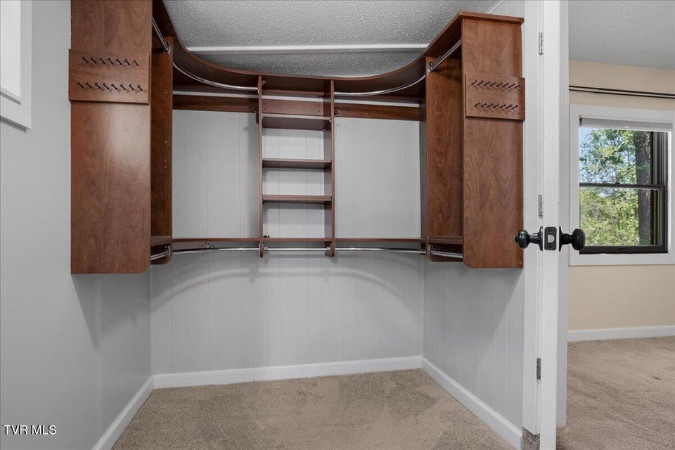 Photo #20: 470 Shady View Road