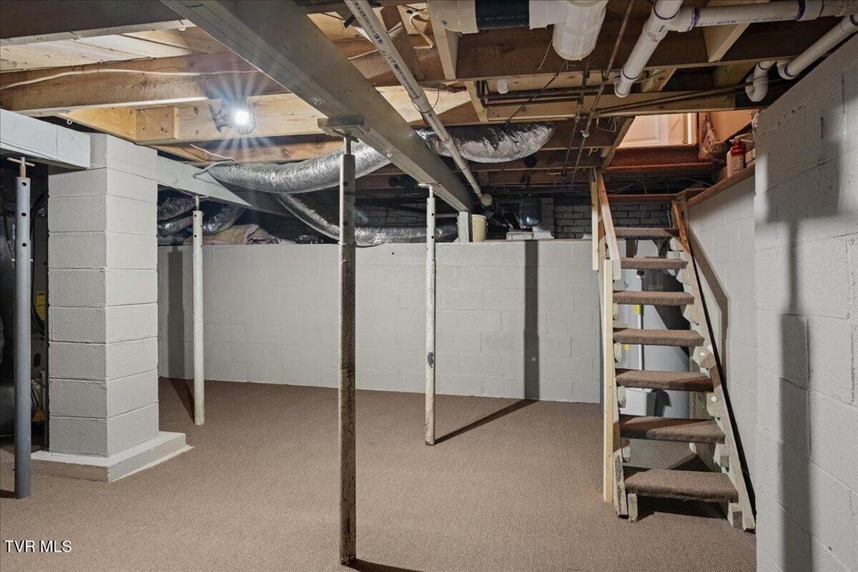 Photo #25: 470 Shady View Road