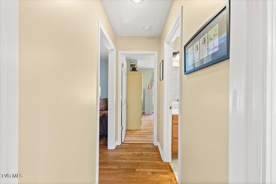 Photo #33: 151 Sunnyfield Drive