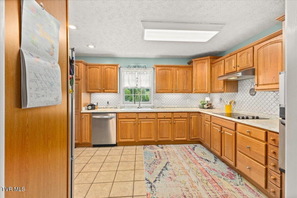 Photo #26: 151 Sunnyfield Drive