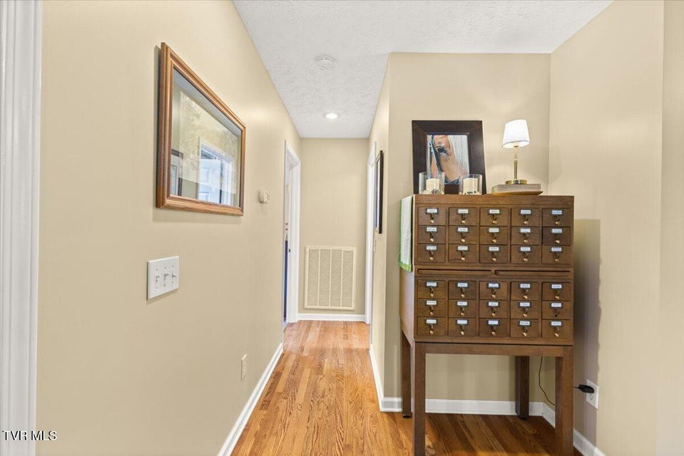 Photo #27: 151 Sunnyfield Drive