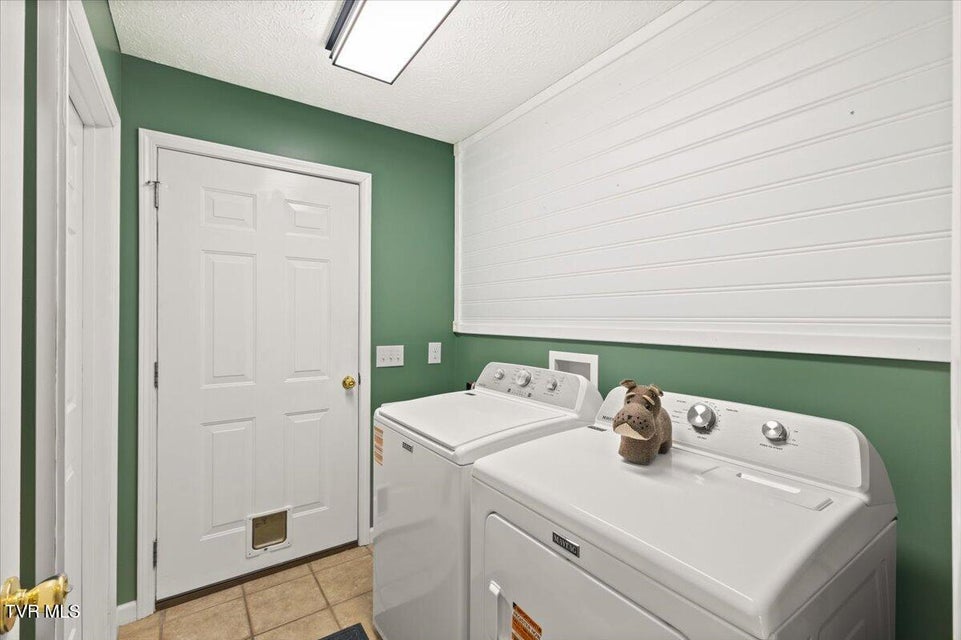 Photo #39: 151 Sunnyfield Drive