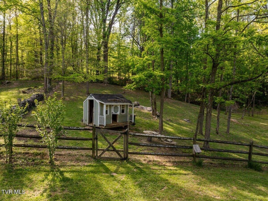 Photo #38: 470 Shady View Road