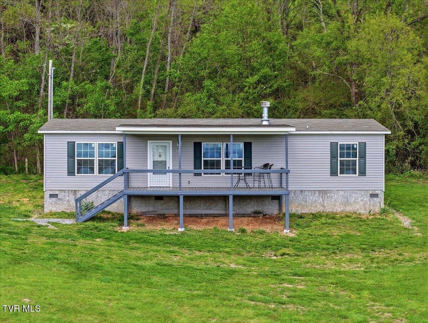 Photo #2: 206 Prospect Road