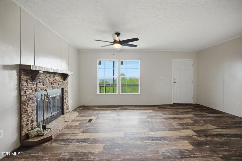 Photo #11: 206 Prospect Road