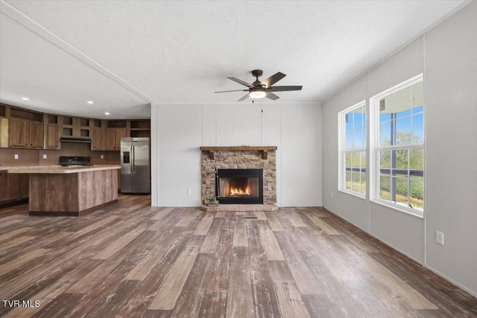 Photo #13: 206 Prospect Road