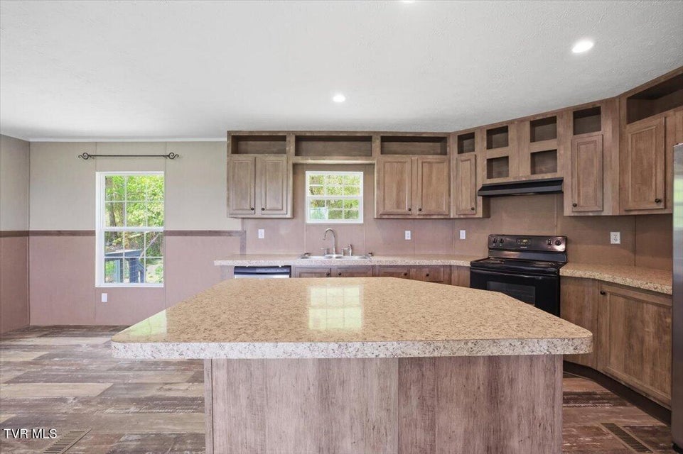 Photo #14: 206 Prospect Road