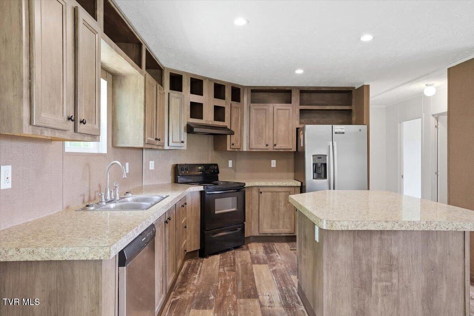 Photo #16: 206 Prospect Road