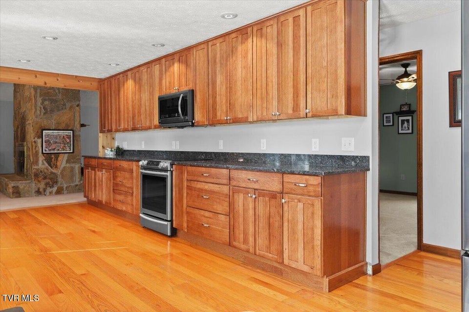 Photo #8: 1305 Knob Creek Road