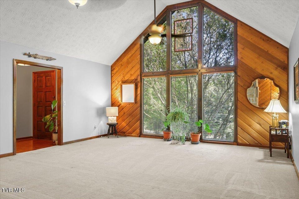 Photo #17: 1305 Knob Creek Road