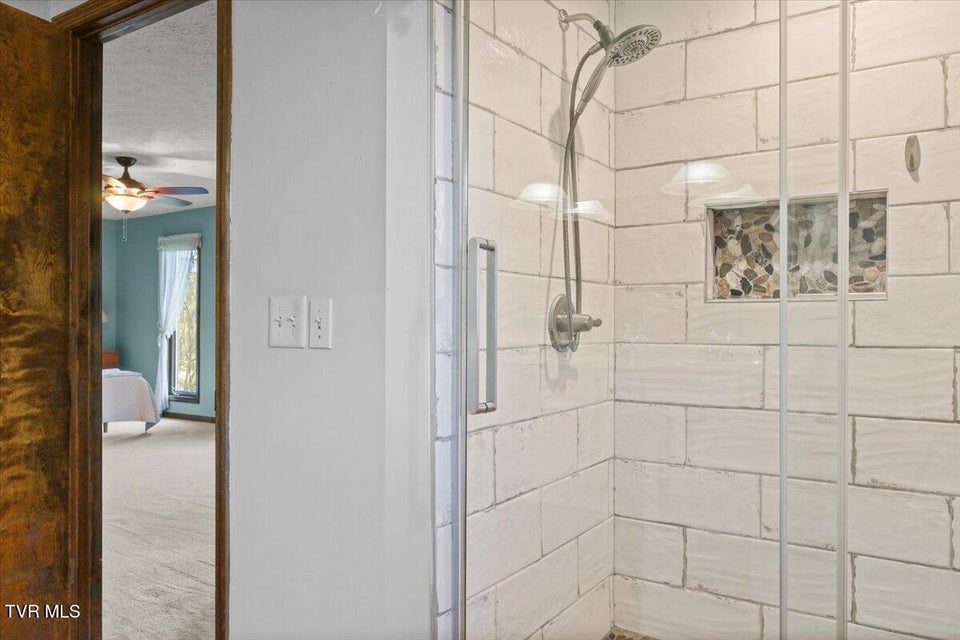 Photo #26: 1305 Knob Creek Road