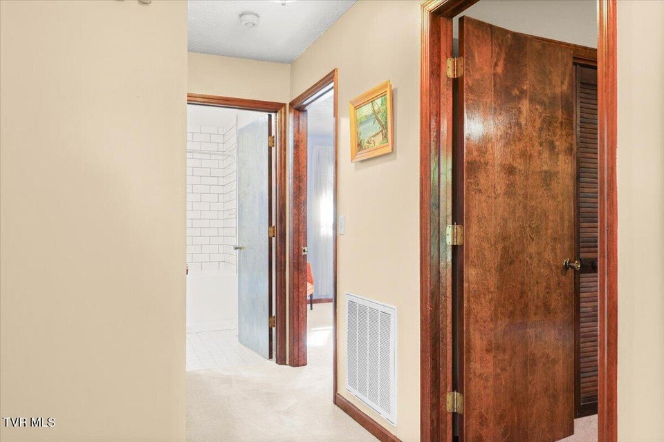 Photo #28: 1305 Knob Creek Road