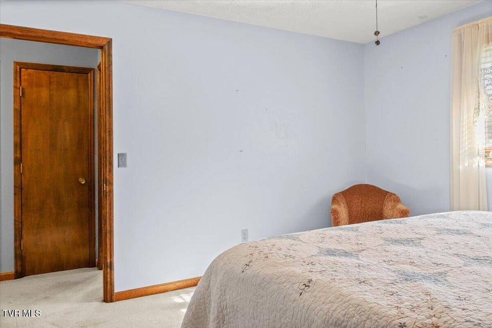 Photo #32: 1305 Knob Creek Road