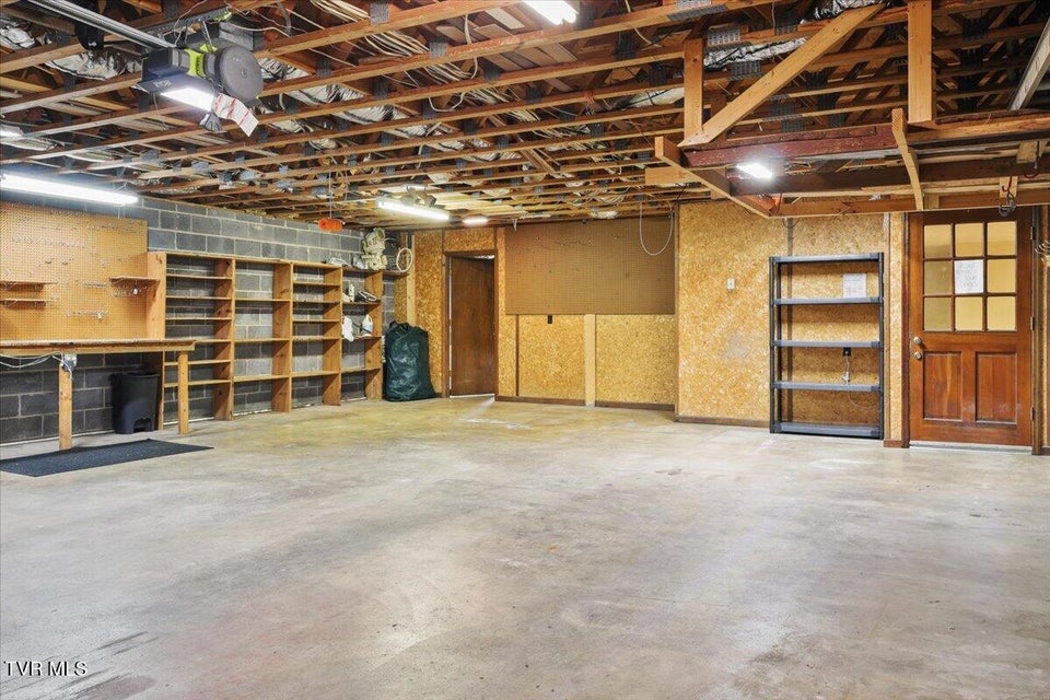 Photo #44: 1305 Knob Creek Road