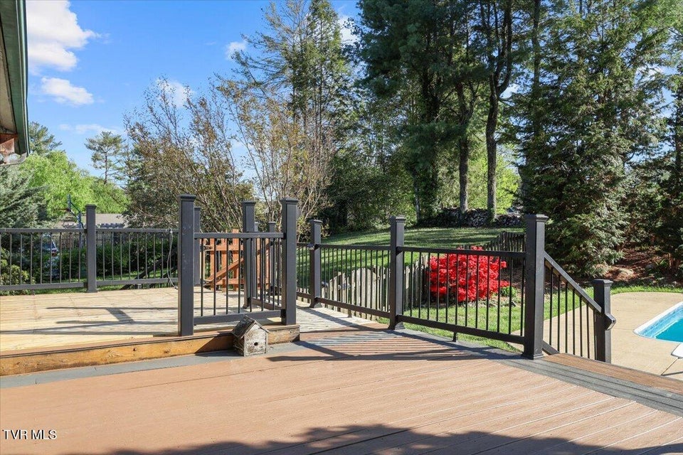 Photo #47: 1305 Knob Creek Road