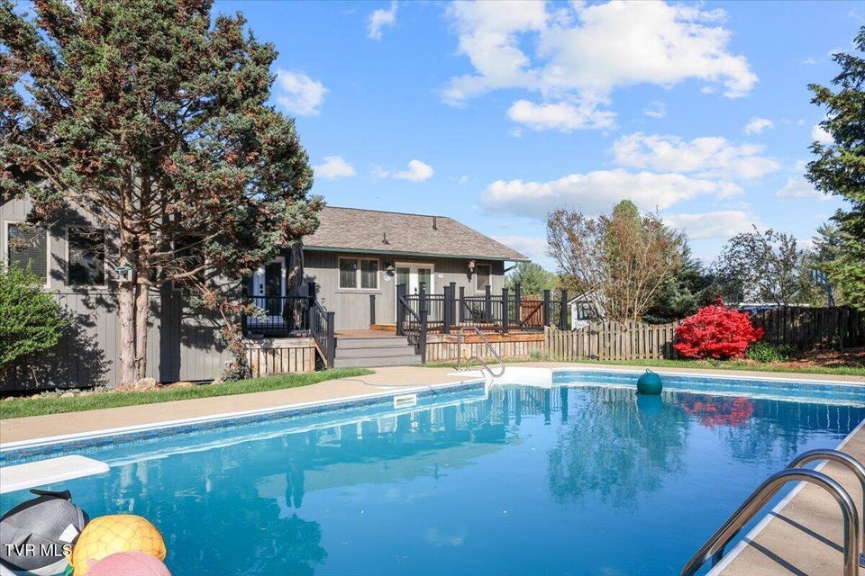 Photo #51: 1305 Knob Creek Road