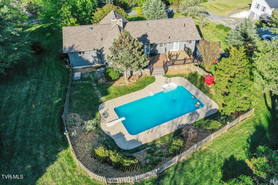 Photo #2: 1305 Knob Creek Road