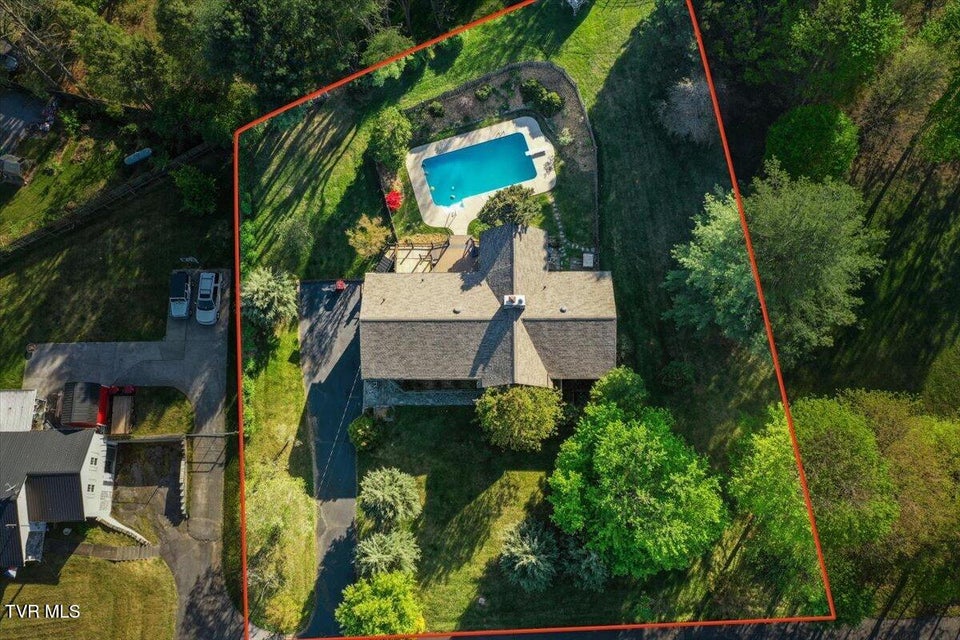 Photo #59: 1305 Knob Creek Road