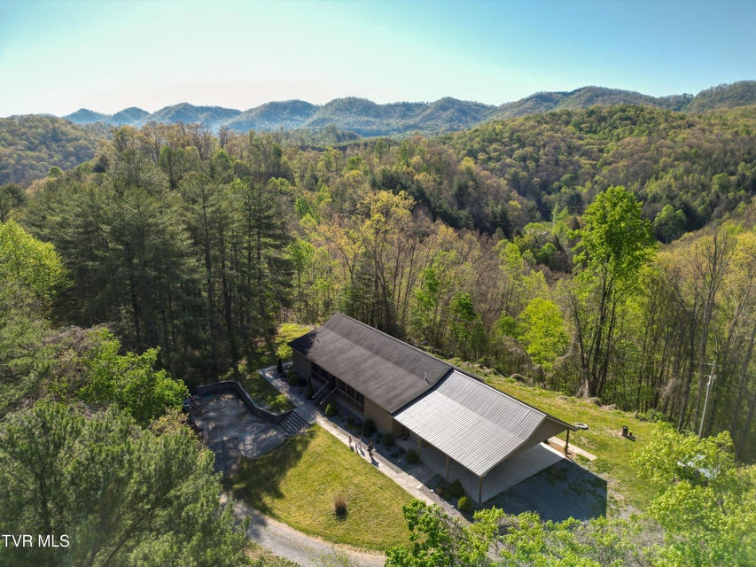 Photo #3: 192 Blueberry Hill Drive