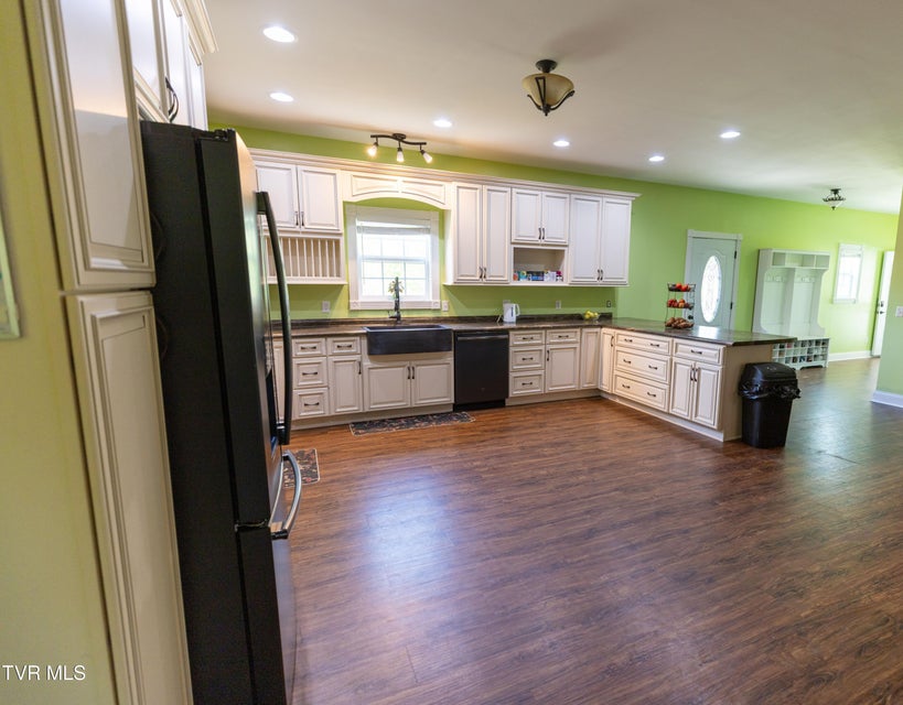 Photo #7: 192 Blueberry Hill Drive