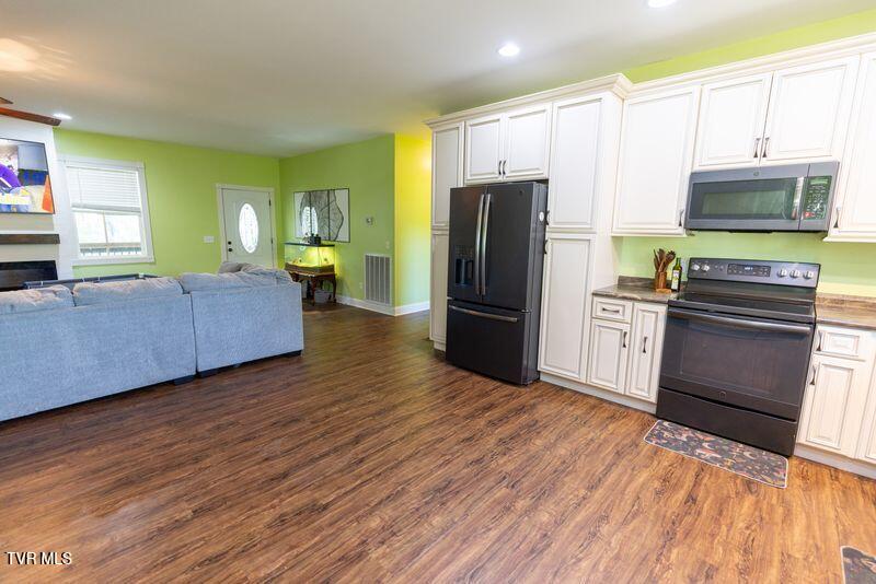 Photo #8: 192 Blueberry Hill Drive