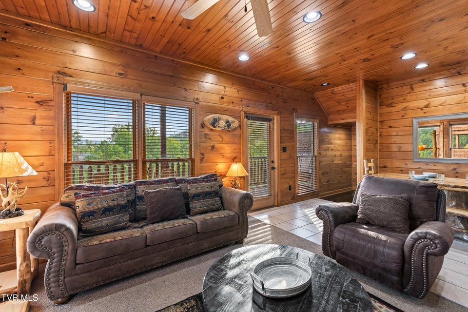 Photo #22: 820 Great Smoky Way