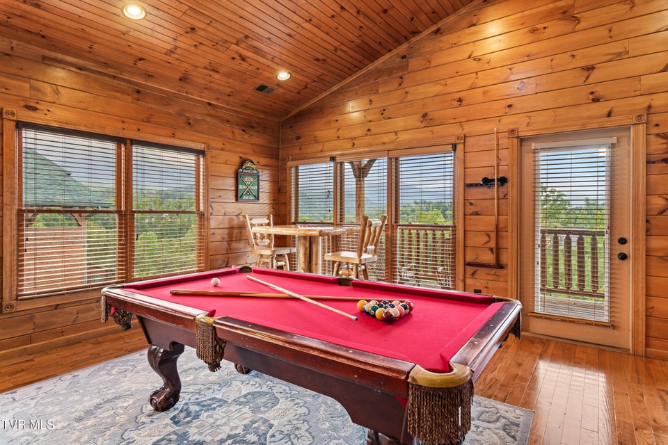 Photo #32: 820 Great Smoky Way