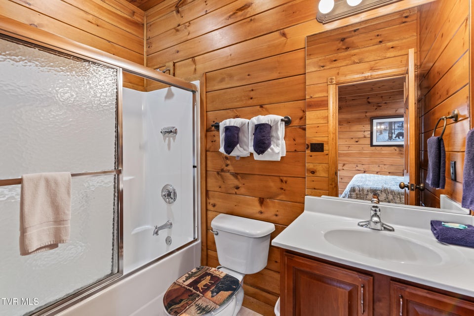 Photo #49: 820 Great Smoky Way