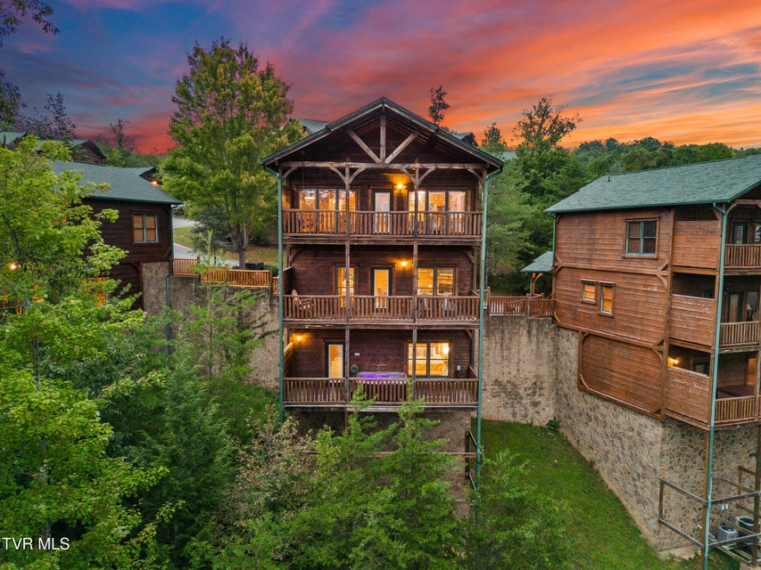 Photo #67: 820 Great Smoky Way