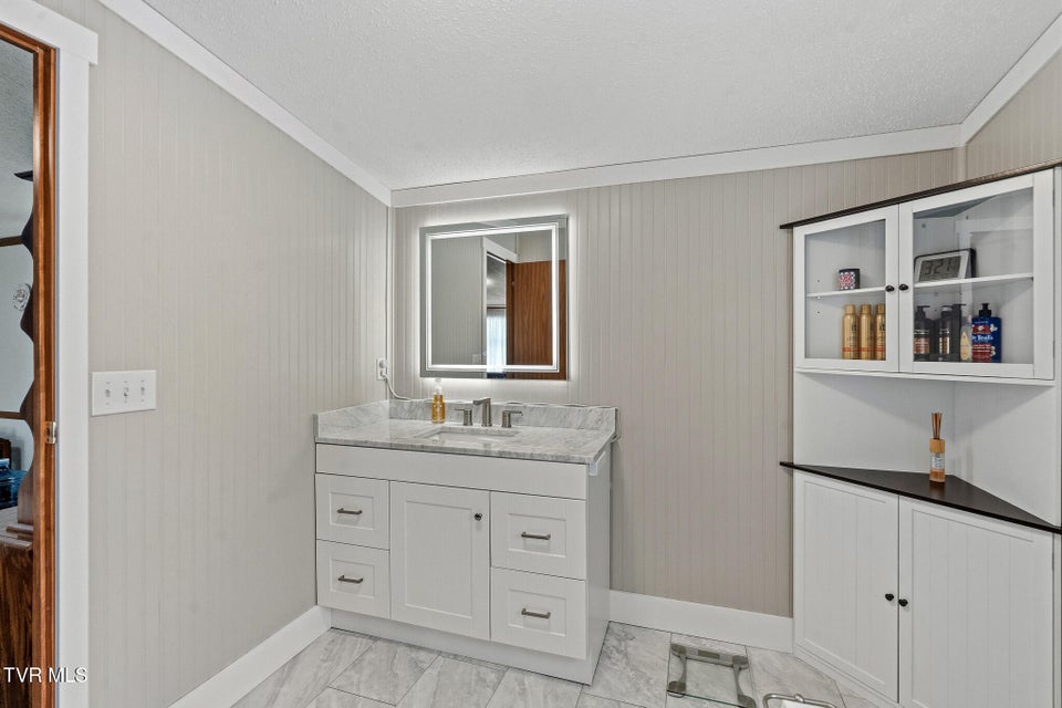 Photo #24: 31 Dearstone Drive