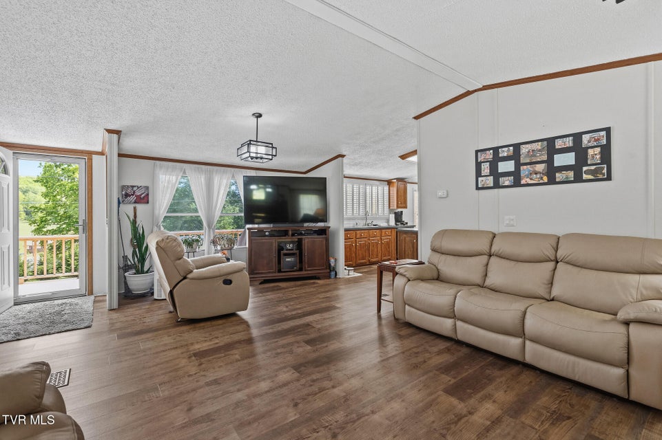 Photo #13: 31 Dearstone Drive