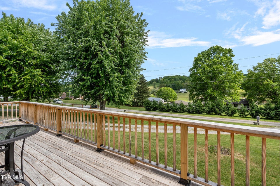 Photo #31: 31 Dearstone Drive