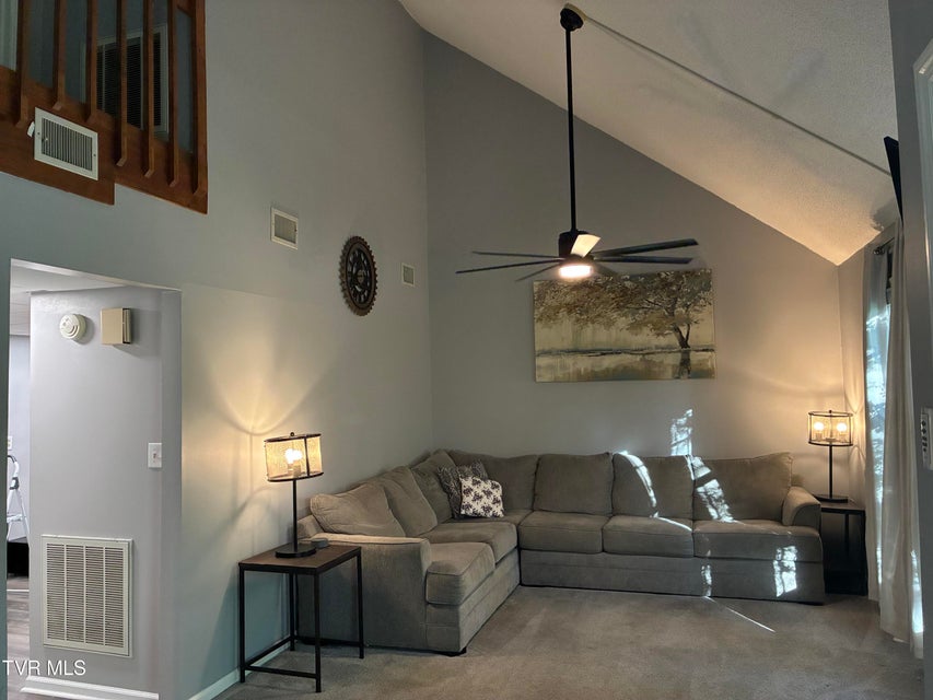 Photo #3: 1833 Presswood Road