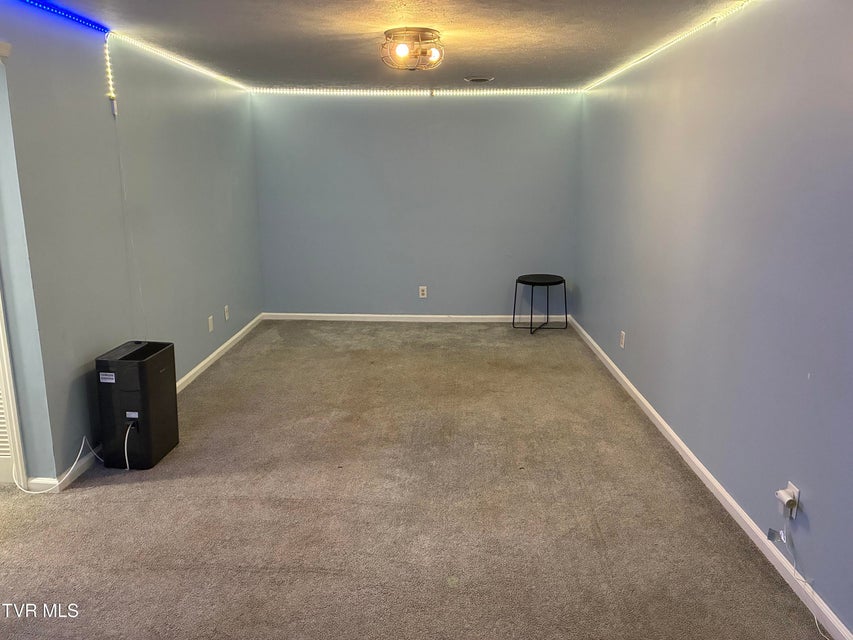 Photo #28: 1833 Presswood Road