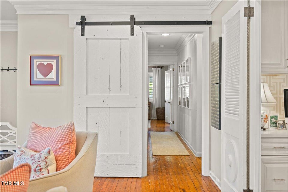 Photo #13: 802 Mountain View Circle