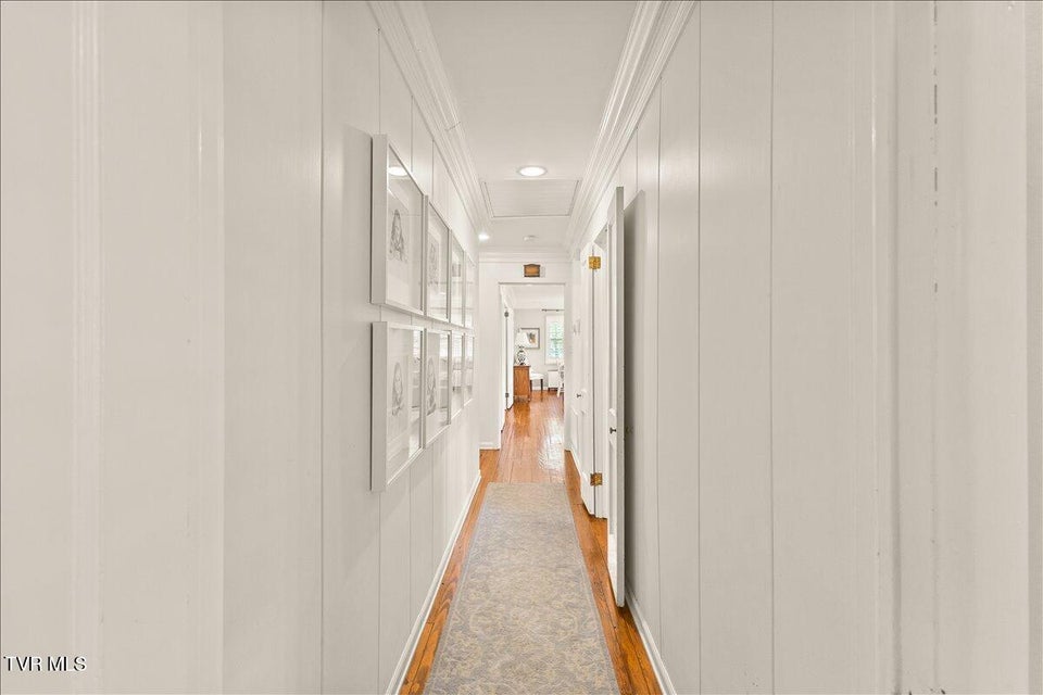 Photo #25: 802 Mountain View Circle